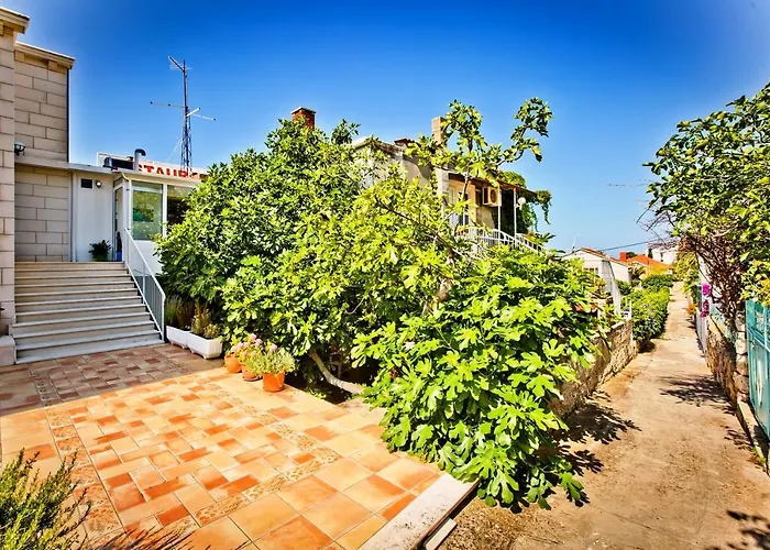 Gasthuis St. Nicholas Hvar Town