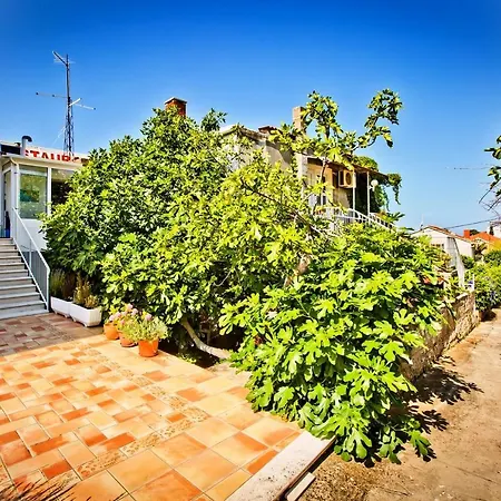 Guest house St. Nicholas Hvar Town